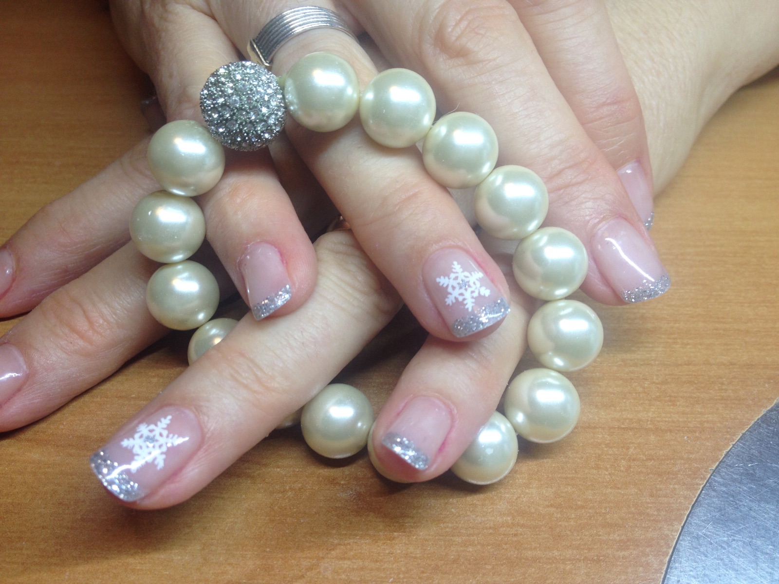 Réalisation Chantal Amour d'ongle - ongles décoration neige